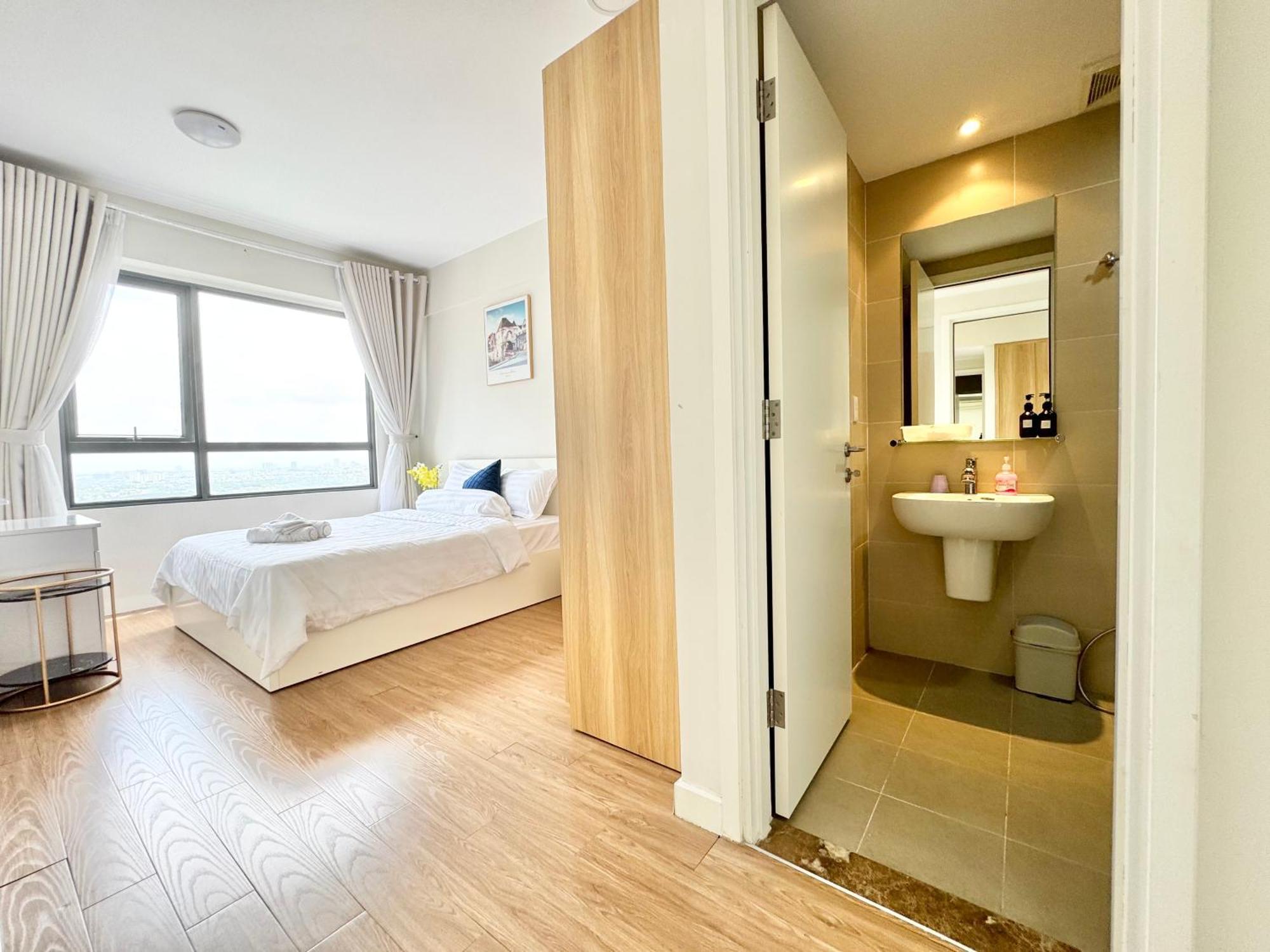 Ambihome 2br 2wc In Masteri Thao Dien District 2 *